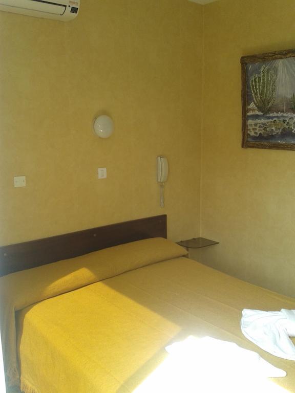 Hotel Mirasol Necochea Bilik gambar